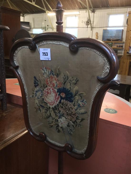 Early Victorian rosewood pole screen, with cartouche-shaped needlework panel(-)